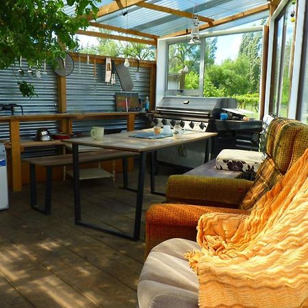 Grandad'S Homestay 298 Таумарунуи Екстериор снимка